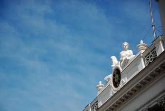 Как город помогает инвалидам и нуждающимся