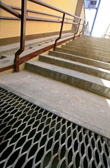 В Одессе продолжаются работы по ремонту пешеходных переходов (фото)