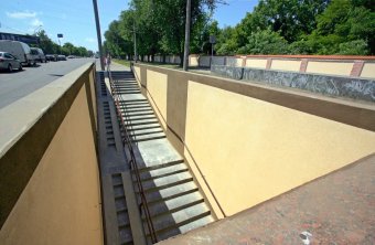 В Одессе продолжаются работы по ремонту пешеходных переходов (фото)