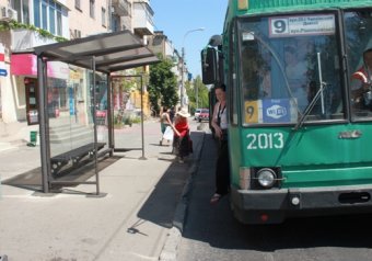 Новый остановочный комплекс появился на улице Черняховского (фото)