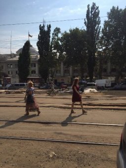 Благоустройство Старосенной площади в Одессе идет полным ходом! (фото)