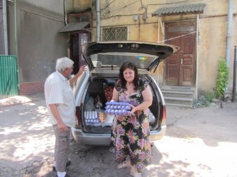 Одесская «Батькивщина» вновь оказала помощь детскому дому семейного типа (фото)