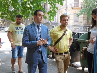В одесских двориках восстанавливают старинные ворота и арки