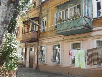 В одесских двориках восстанавливают старинные ворота и арки