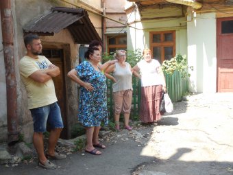 В одесских двориках восстанавливают старинные ворота и арки