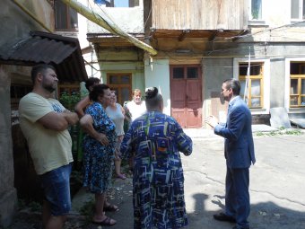 В одесских двориках восстанавливают старинные ворота и арки