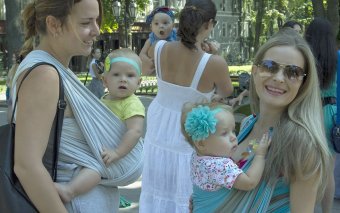 Белые шары – как капли грудного молока… (фото)