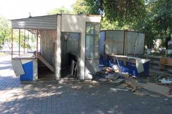 Работы по благоустройству Старосенной площади в Одессе продолжаются (фото)