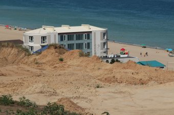 Иван Русев о дерибане прибрежной защитной зоны Черного моря и поймы реки Барабой в Грибовке (фото)