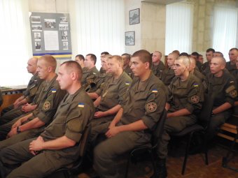 Участники героической обороны Одессы встретились с молодыми офицерами