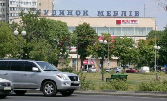 Площадь имени Бориса Деревянко через фотообъектив(фото)