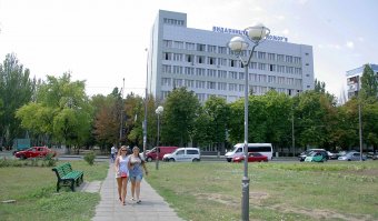 Площадь имени Бориса Деревянко через фотообъектив(фото)