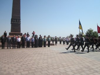 На Аллее славы почтили день начала обороны Одессы от нацистских захватчиков (фото)