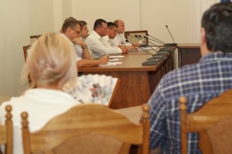 Состоялось очередное рабочее совещание мэра Одессы с инвесторами заброшенного строительства ЖК «Золотой берег» (фото)