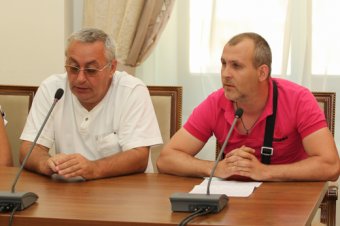 Состоялось очередное рабочее совещание мэра Одессы с инвесторами заброшенного строительства ЖК «Золотой берег» (фото)