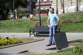 На Театральной площади после реконструкции заработал фонтан (фото)