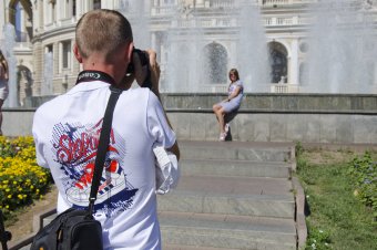 На Театральной площади после реконструкции заработал фонтан (фото)