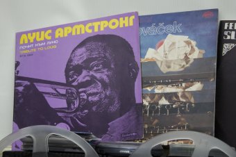 В Одессе открылась выставка автографов на пластинках (фото)