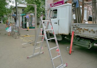 В Одессе на Адмиральском проспекте появились стеклянные остановки (фото)
