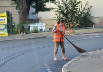 Анатолий Орловский проинспектировал санитарное состояние территории Киевского района (фото)