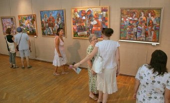 Музей западного и восточного искусства: Выставка живописи Олега Недошитко «Цвет легенды» (фото)