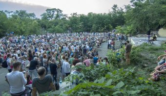 Дмитрий Быков в Зеленом театре (фото)