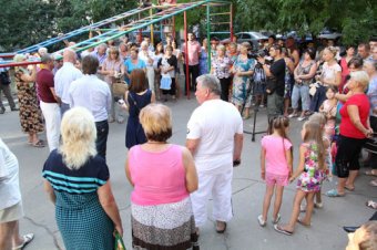 В Одессе ведется капитальный ремонт межквартальных проездов (фото)