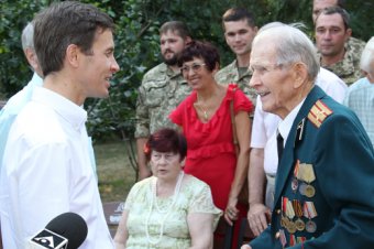 100-летний юбилей отпраздновал одессит Василий Васильевич Петухов (фото)