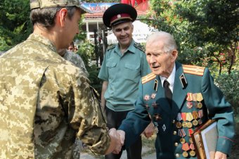 100-летний юбилей отпраздновал одессит Василий Васильевич Петухов (фото)