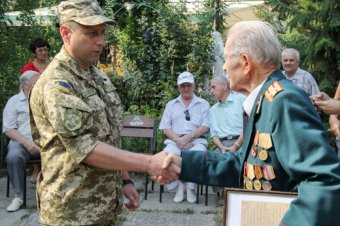 100-летний юбилей отпраздновал одессит Василий Васильевич Петухов (фото)