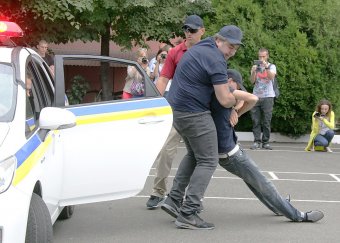 Сегодня губернатор  собственноручно бандитов ловил (фото)