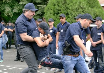 Сегодня губернатор  собственноручно бандитов ловил (фото)