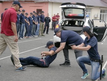 Сегодня губернатор  собственноручно бандитов ловил (фото)