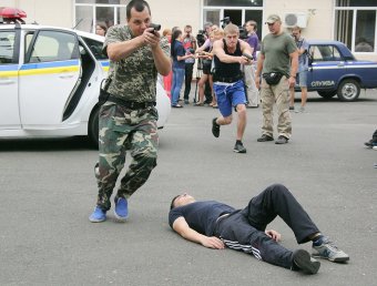 Сегодня губернатор  собственноручно бандитов ловил (фото)