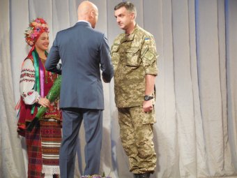 Одесса поддерживает переселенцев и  защитников своей страны