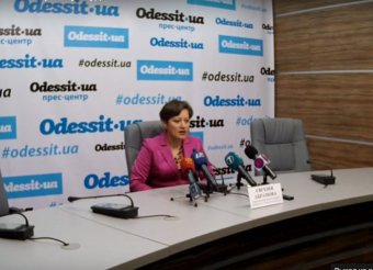Городской центр админуслуг поможет в оформлении регистрации первокурсникам