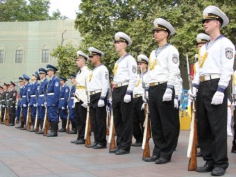 В Одессе празднуют День Государственного Флага Украины (фото)