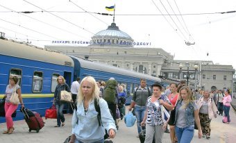 На Одесском железнодорожном вокзале -  час-пик (фото)