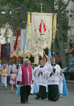 В Одессе проходят католические Дни молодежи – с молитвами, тренингами и мастер-классами (фото)