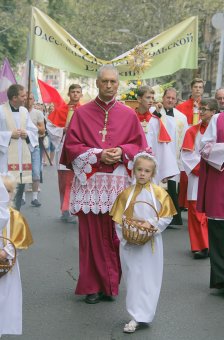 В Одессе проходят католические Дни молодежи – с молитвами, тренингами и мастер-классами (фото)