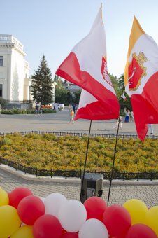 Подарок ко Дню города: Колоннада и статуи львов открылись после реставрации