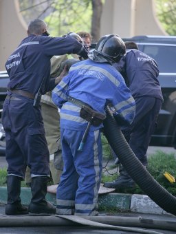 Пожар в Аркадии потушен: Двое спасателей пострадали (фото, видео)
