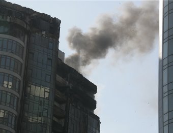 Пожар в Аркадии потушен: Двое спасателей пострадали (фото, видео)