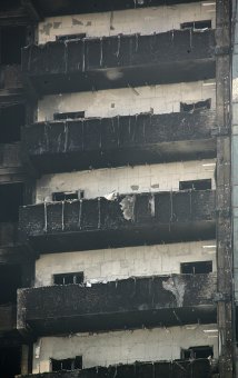 Пожар в Аркадии потушен: Двое спасателей пострадали (фото, видео)