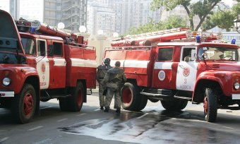 Пожар в Аркадии потушен: Двое спасателей пострадали (фото, видео)