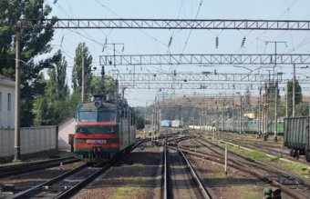 Первый вице-мэр Одессы проверил санитарное состояние железнодорожных въездов в город (фото)