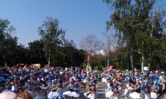 Жители Приморского района отпраздновали День города (фото)