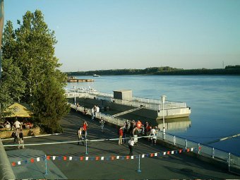 От рук хулигана пострадала Измаильская библиотека