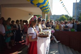 Единству Украины были посвящены первые уроки во всех школах Одессы (фото)