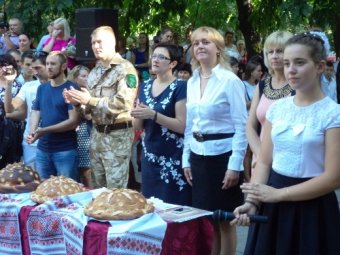 Единству Украины были посвящены первые уроки во всех школах Одессы (фото)